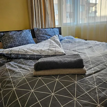 Boutique Yellow 1 Apartman